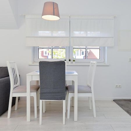 Apartment Amber White Nido Extérieur photo